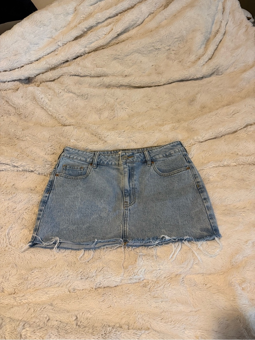 PacSun Light Blue Distressed Raw-Hem Denim Mini Skirt